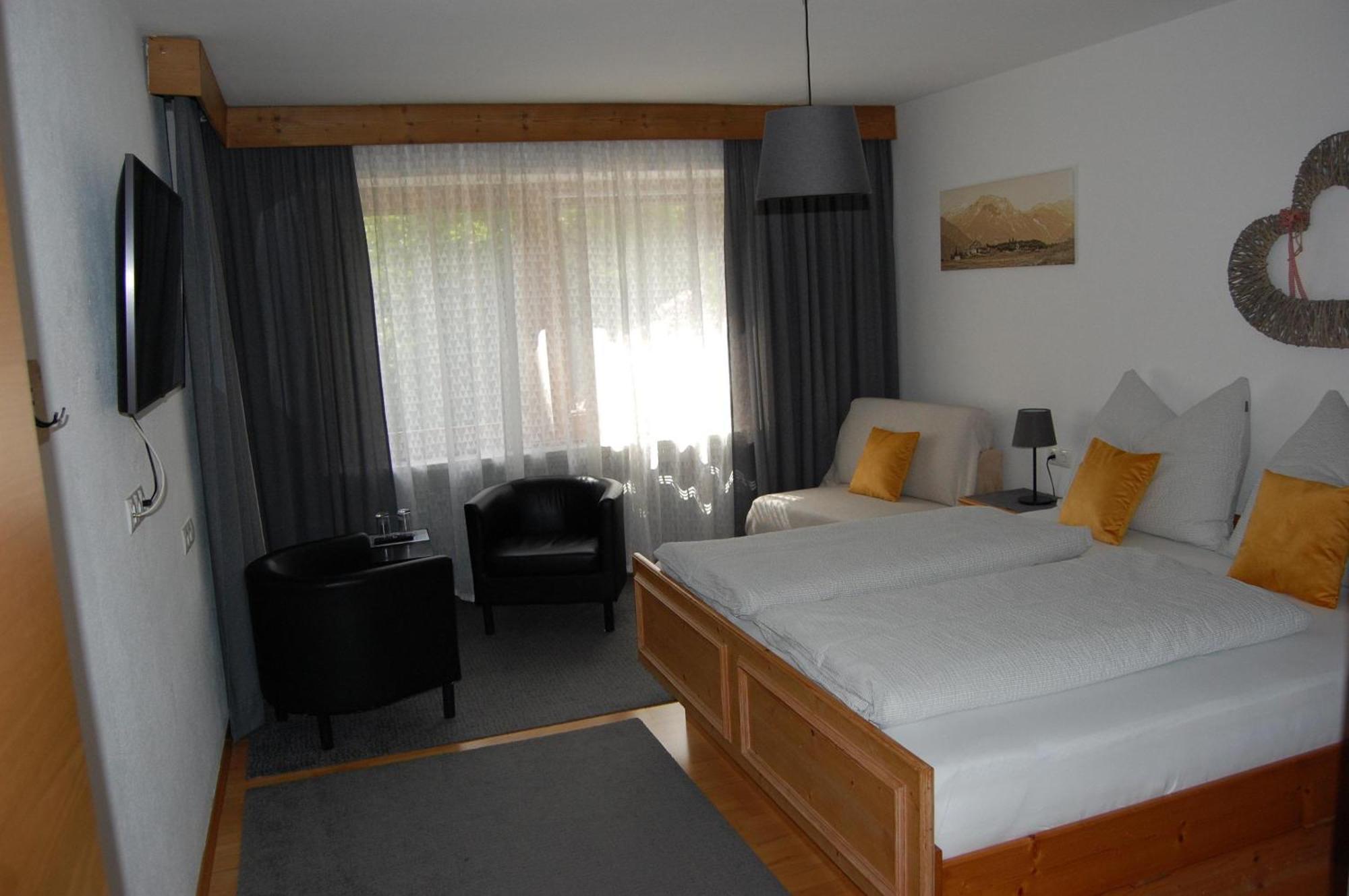 Bed and Breakfast Haus Hager Шлиттерс Экстерьер фото